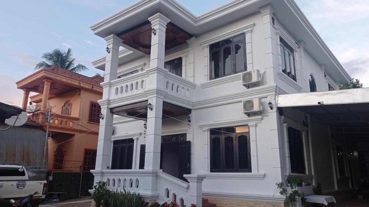 Inthavong Hotel/Guest House Ванг Виенг Екстериор снимка